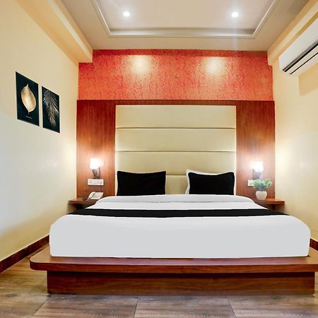 Super Townhouse Oak Pacify Hills Hotel Rajpur ภายนอก รูปภาพ